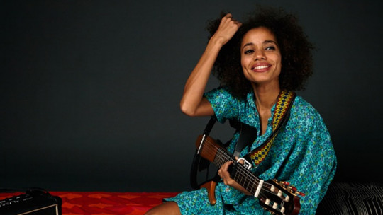 Nneka, Sena Live